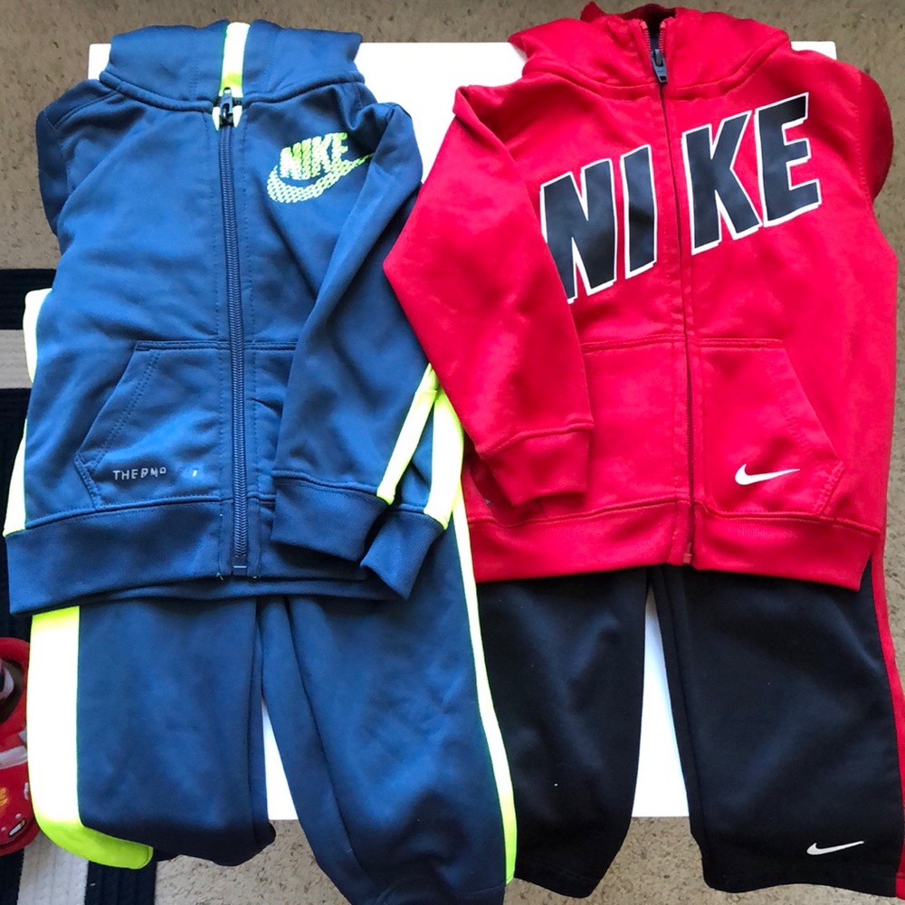 *Only Blue* 18mo Nike Therma-Fit sweatsuits